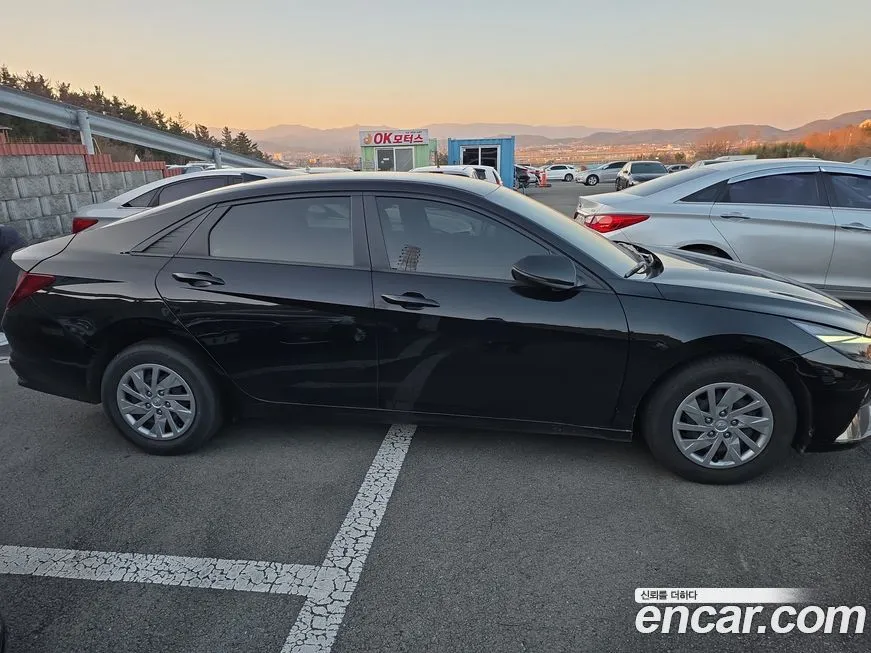 Hyundai AVANTE 2021 из KR, фото 6