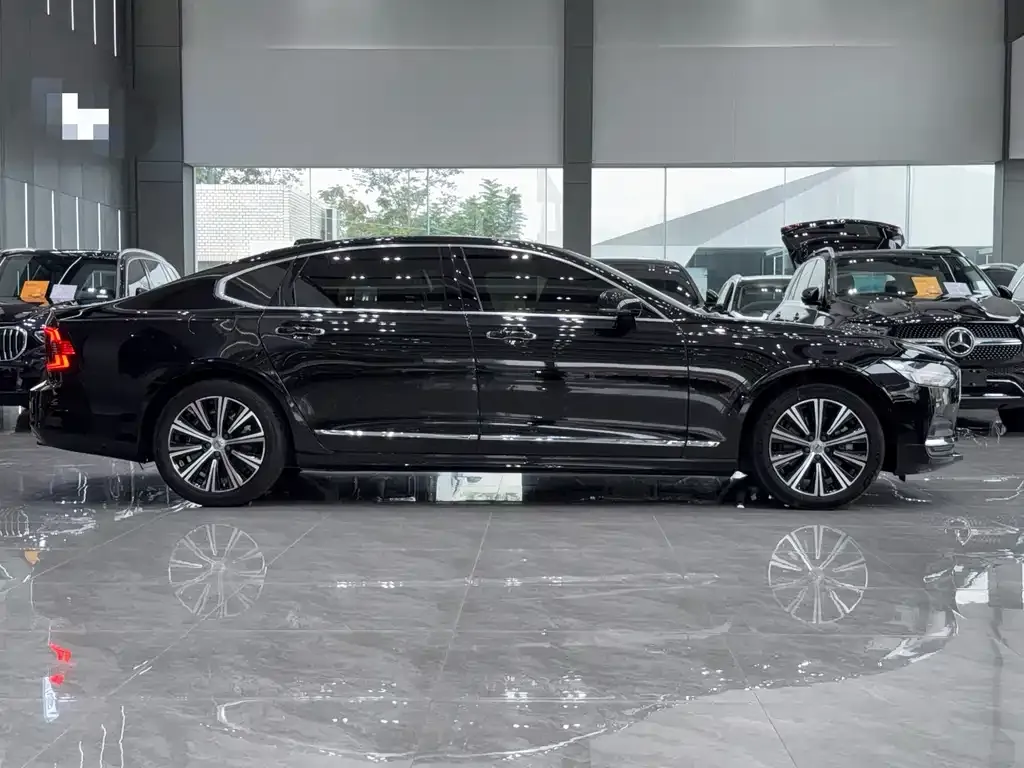 Volvo S90 2022 из CN, фото 2