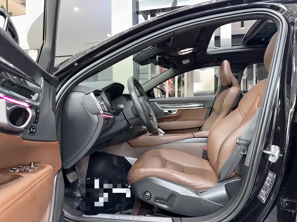 Volvo S90 2022 из CN, фото 7