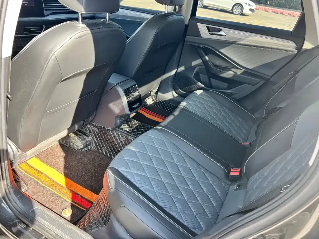 Volkswagen Sagitar 2023 из CN, фото 8