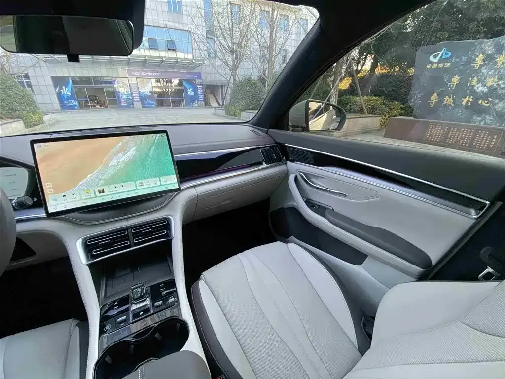 BYD PLUS New Energy 2025 из CN, фото 10