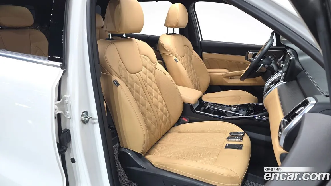 Kia Sorento — фото 10