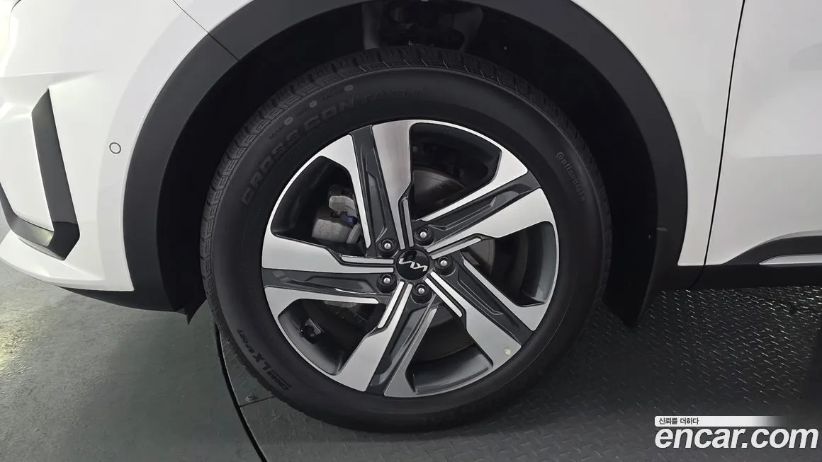 Kia Sorento — фото 5