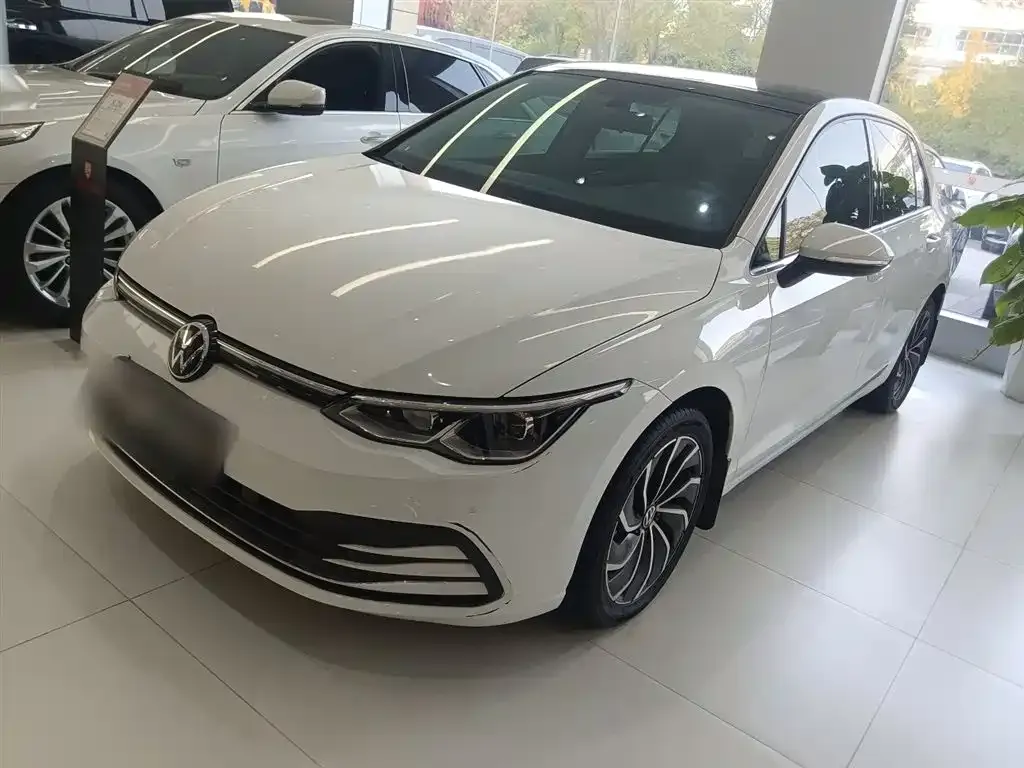 Volkswagen Golf 2021 из CN, фото 2