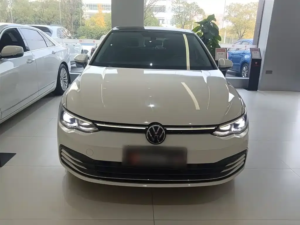 Volkswagen Golf 2021 из CN, фото 3