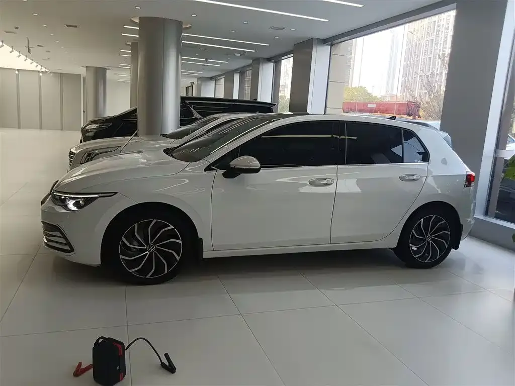 Volkswagen Golf 2021 из CN, фото 5