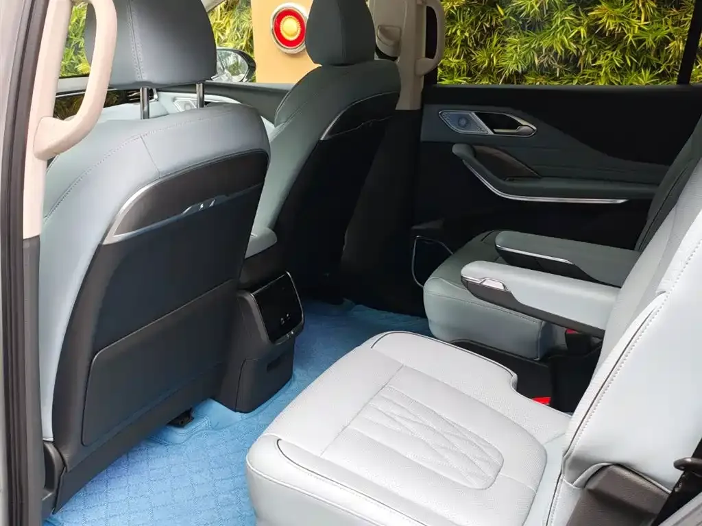 Hongqi HS7 PHEV 2025 из CN, фото 3