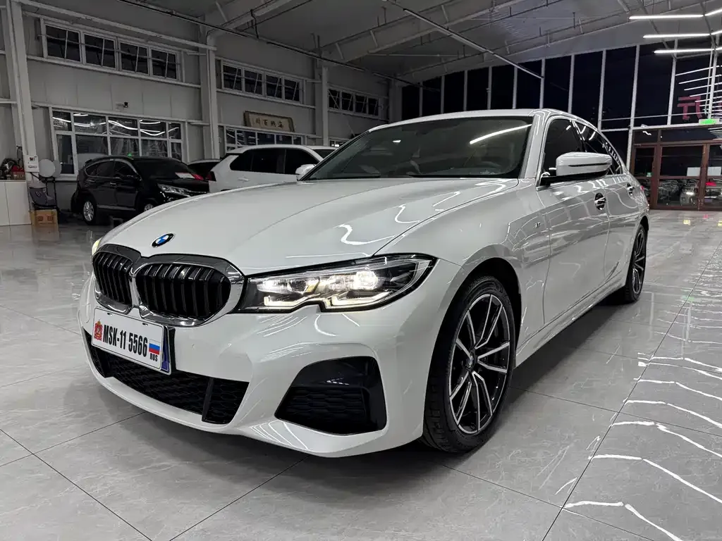 BMW 3 Series 2021 из CN, фото 1