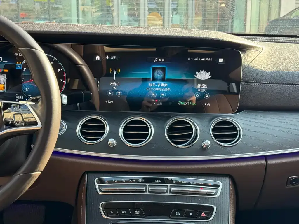 Mercedes-Benz E-Class 2023 из CN, фото 4