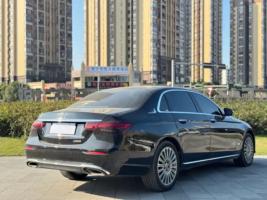 Mercedes-Benz E-Class 2023 из CN, фото 6