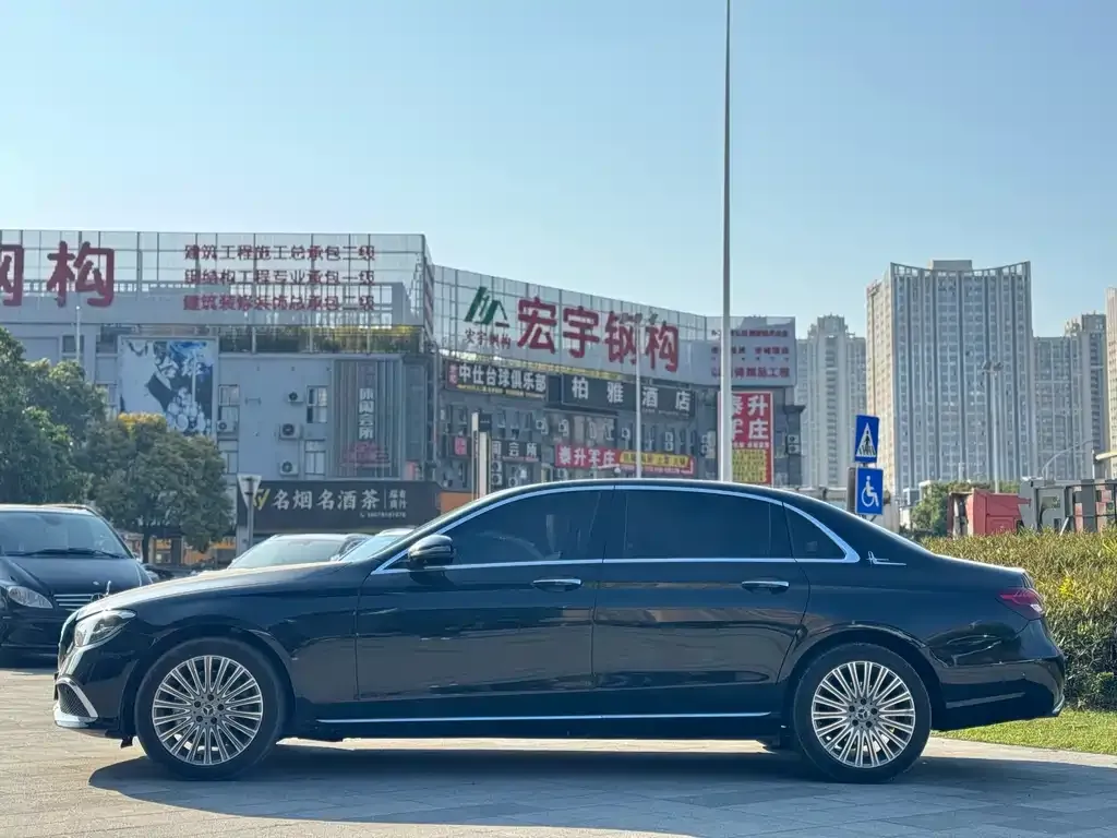Mercedes-Benz E-Class 2023 из CN, фото 5