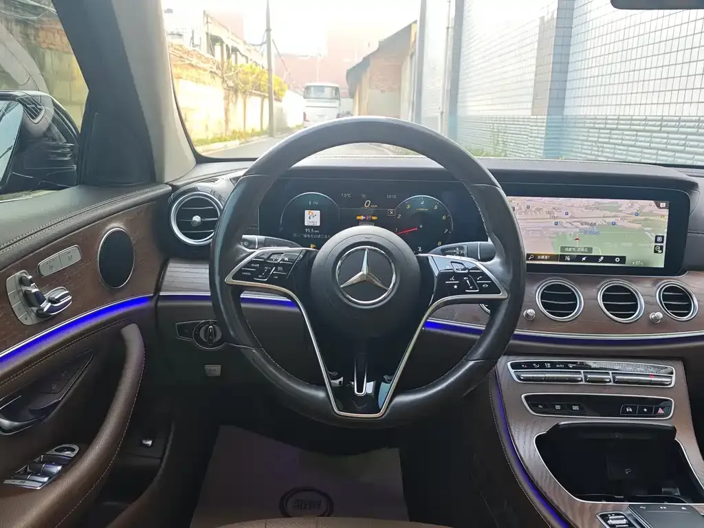Mercedes-Benz E-Class 2021 из CN, фото 7