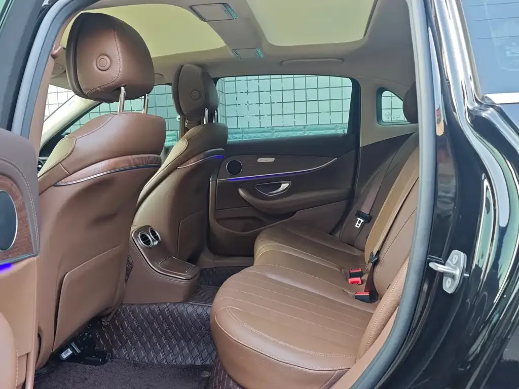 Mercedes-Benz E-Class 2021 из CN, фото 2