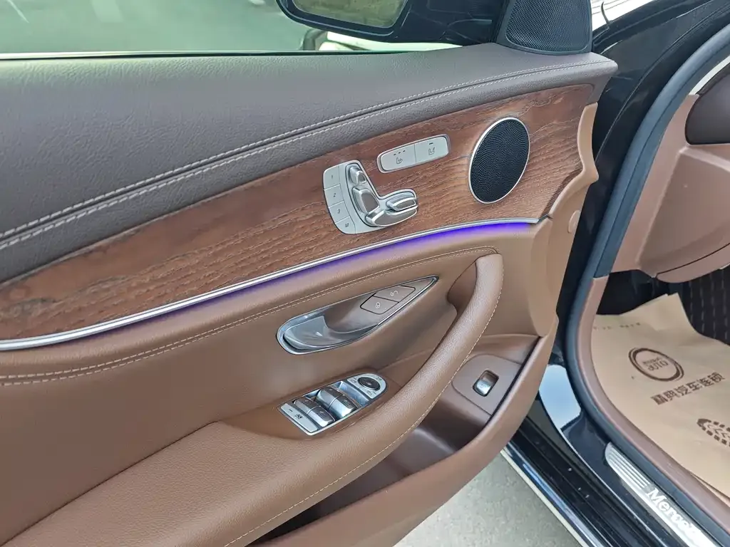 Mercedes-Benz E-Class 2021 из CN, фото 4