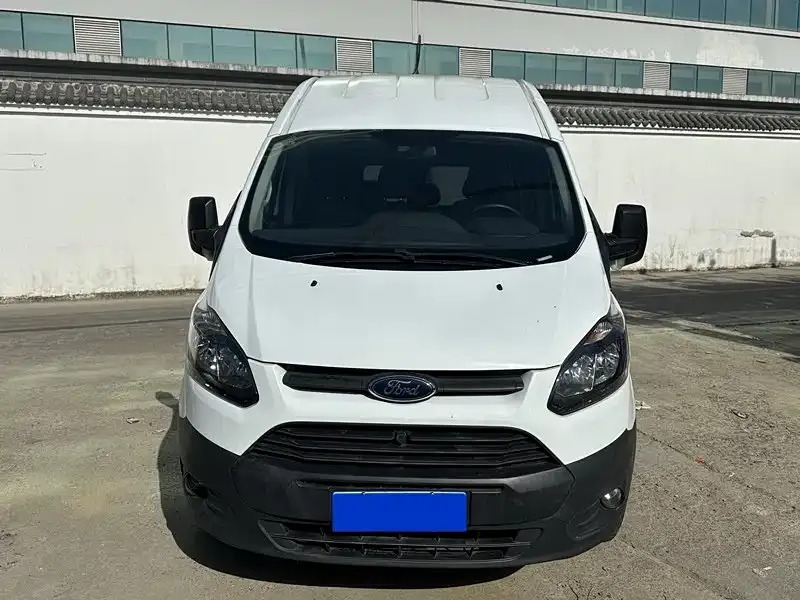 Ford Transit 2023 из CN, фото 2