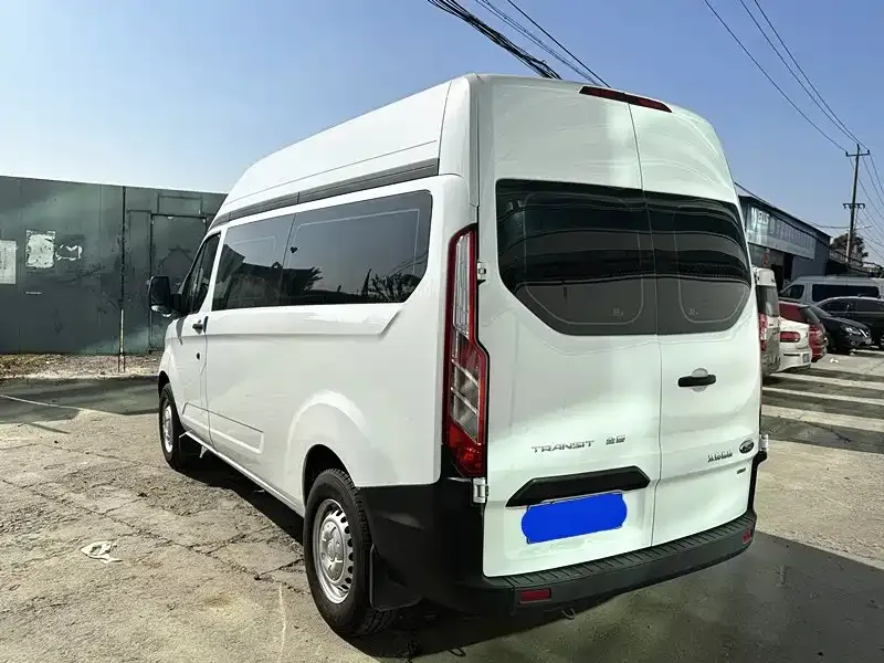 Ford Transit 2023 из CN, фото 4