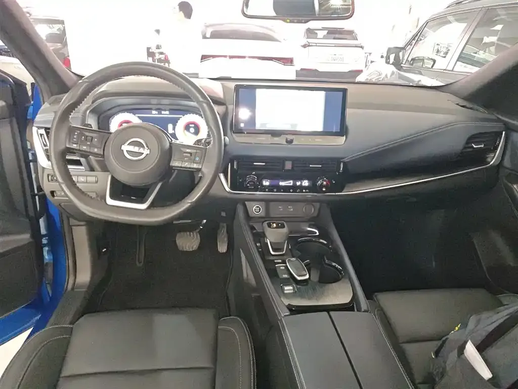 Nissan Qashqai 2023 из CN, фото 8