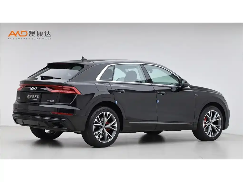 Audi Q8 2022 из CN, фото 10
