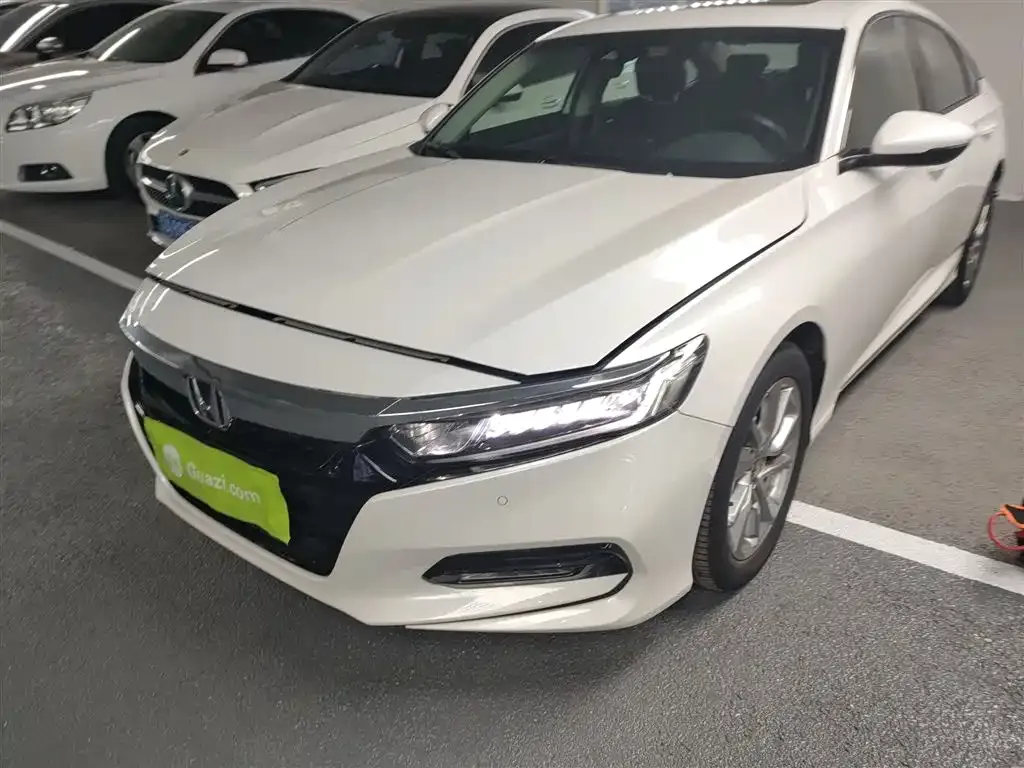 Honda Accord — фото 1