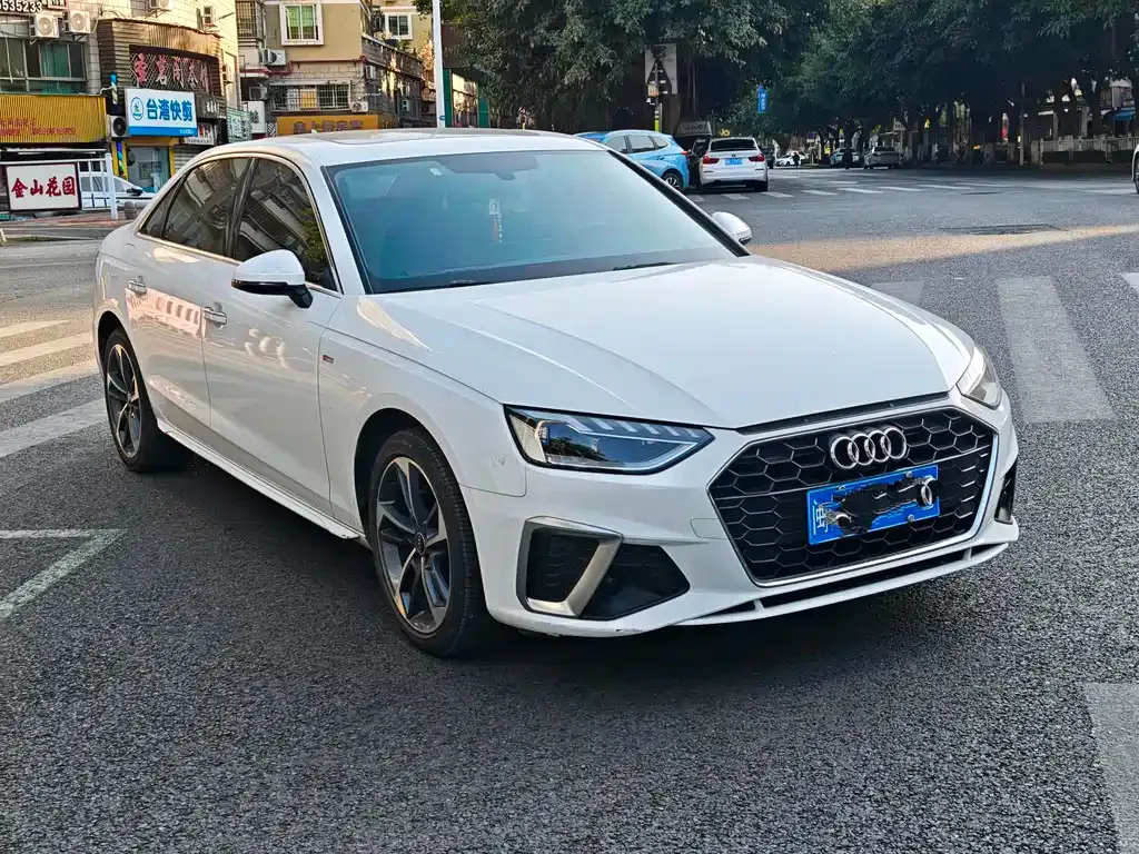 Audi A4L 2023 из CN, фото 8