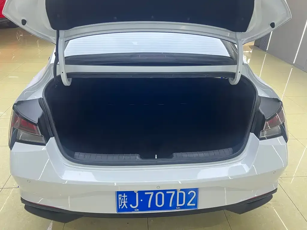 Hyundai Elantra 2021 из CN, фото 7