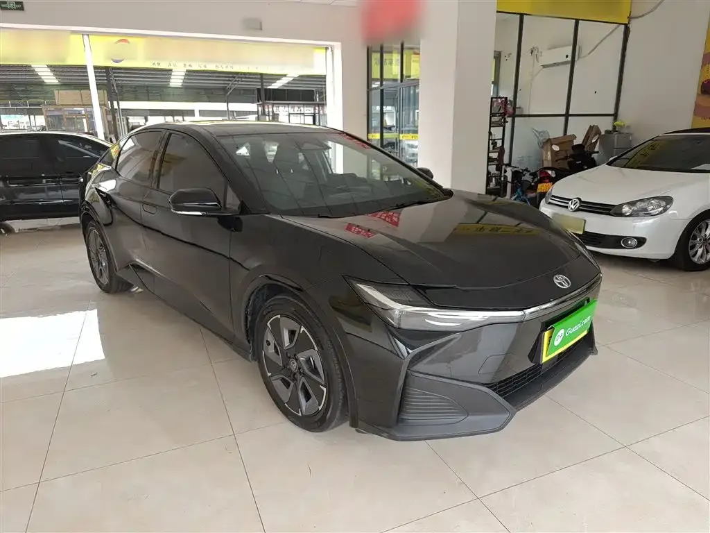 Toyota bZ3 2024 из CN, фото 4