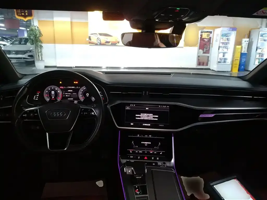 Audi A7L 2023 из CN, фото 8