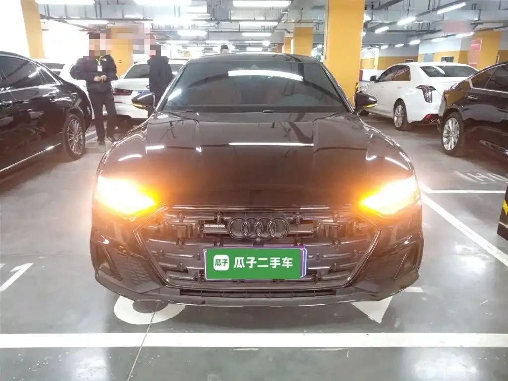 Audi A7L 2023 из CN, фото 3