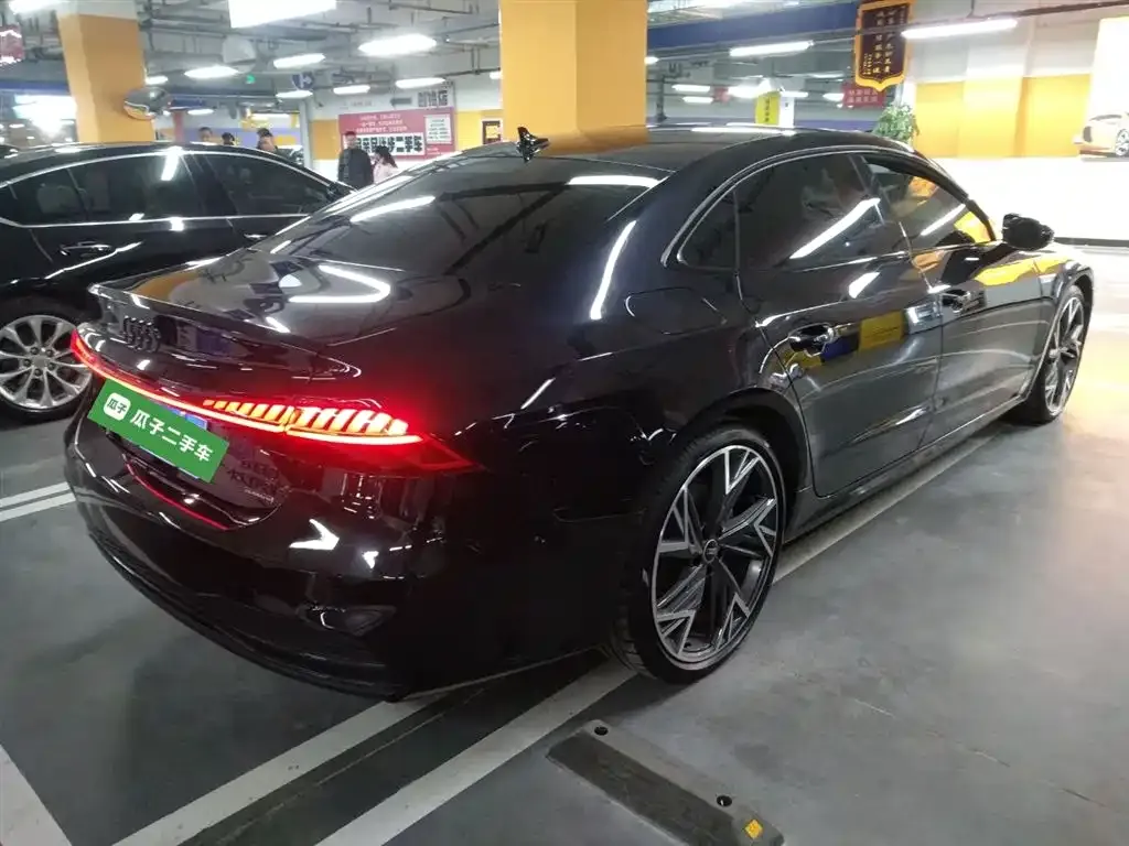 Audi A7L 2023 из CN, фото 6