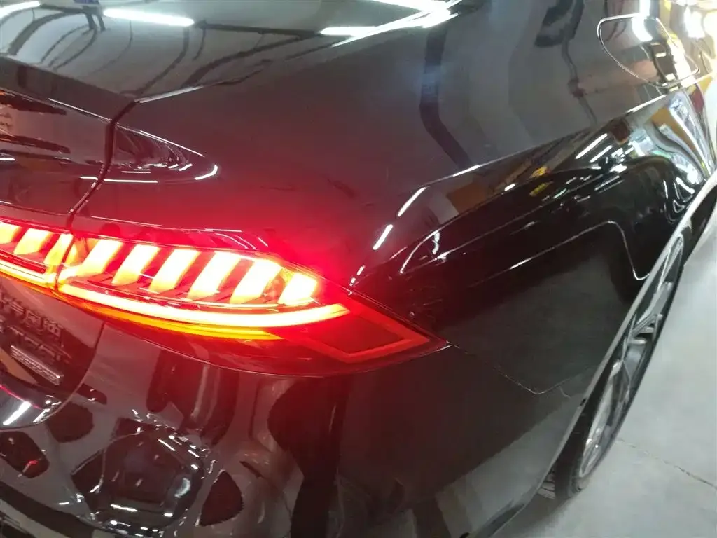 Audi A7L 2023 из CN, фото 9