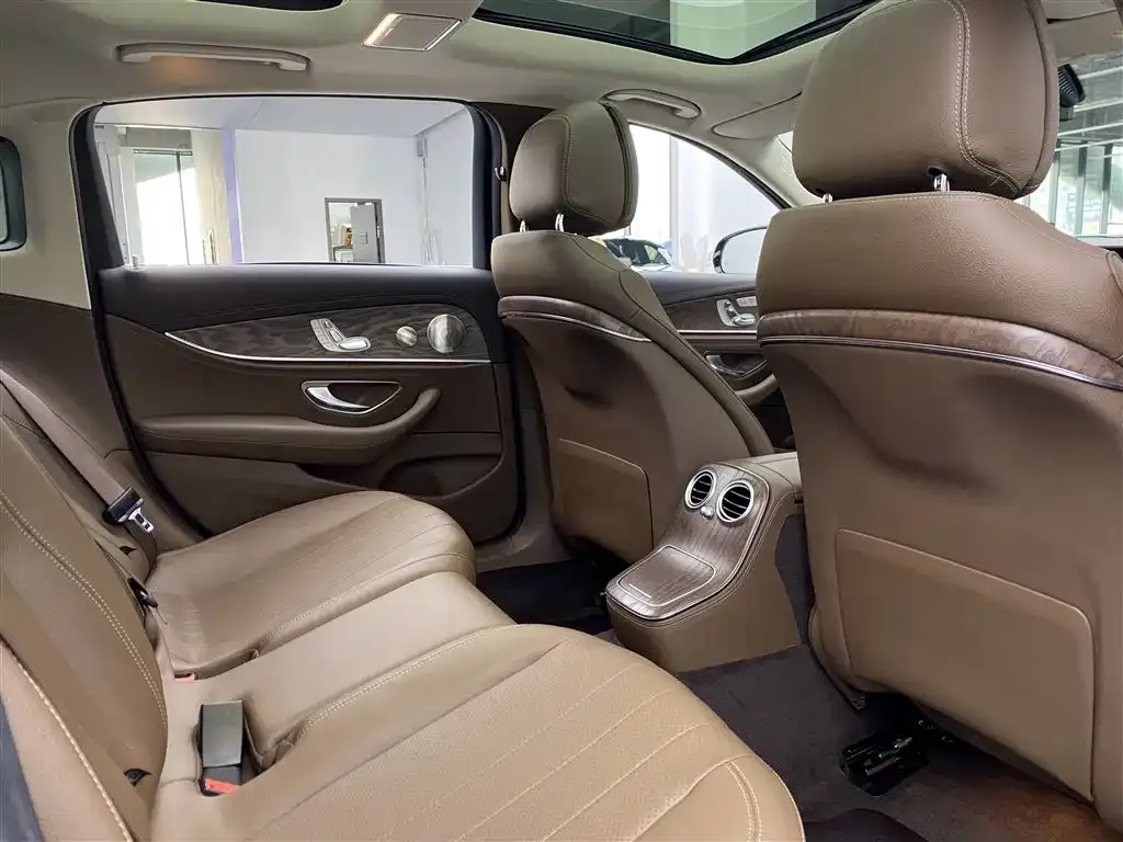 Mercedes-Benz E-Class 2021 из CN, фото 10