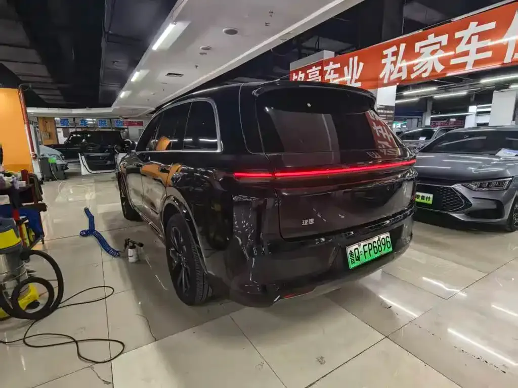 Li Auto L8 2023 из CN, фото 4