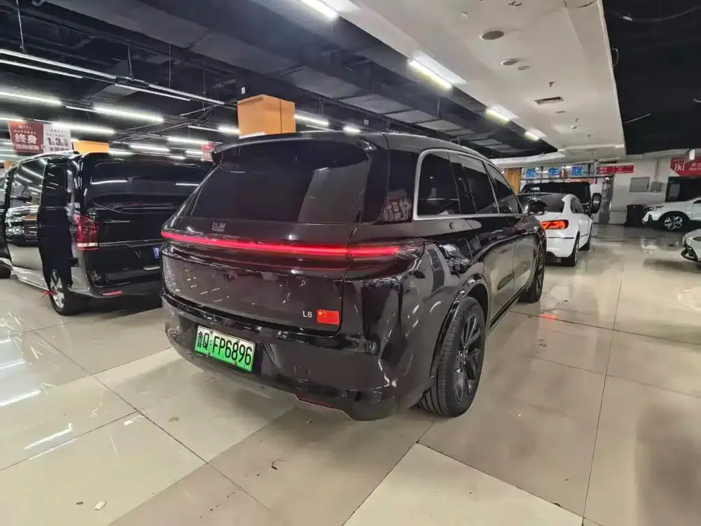 Li Auto L8 2023 из CN, фото 3