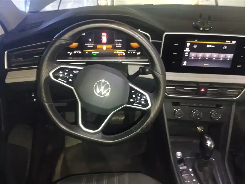 Volkswagen Tiguan L 2022 из CN, фото 3