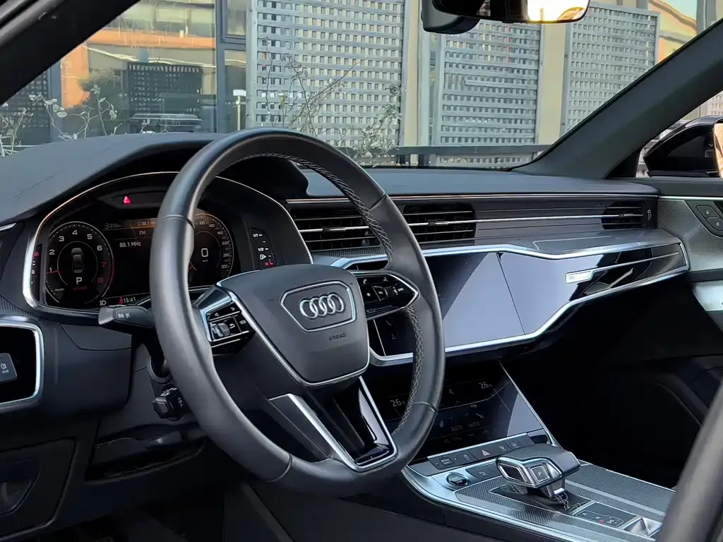 Audi A6L 2022 из CN, фото 9