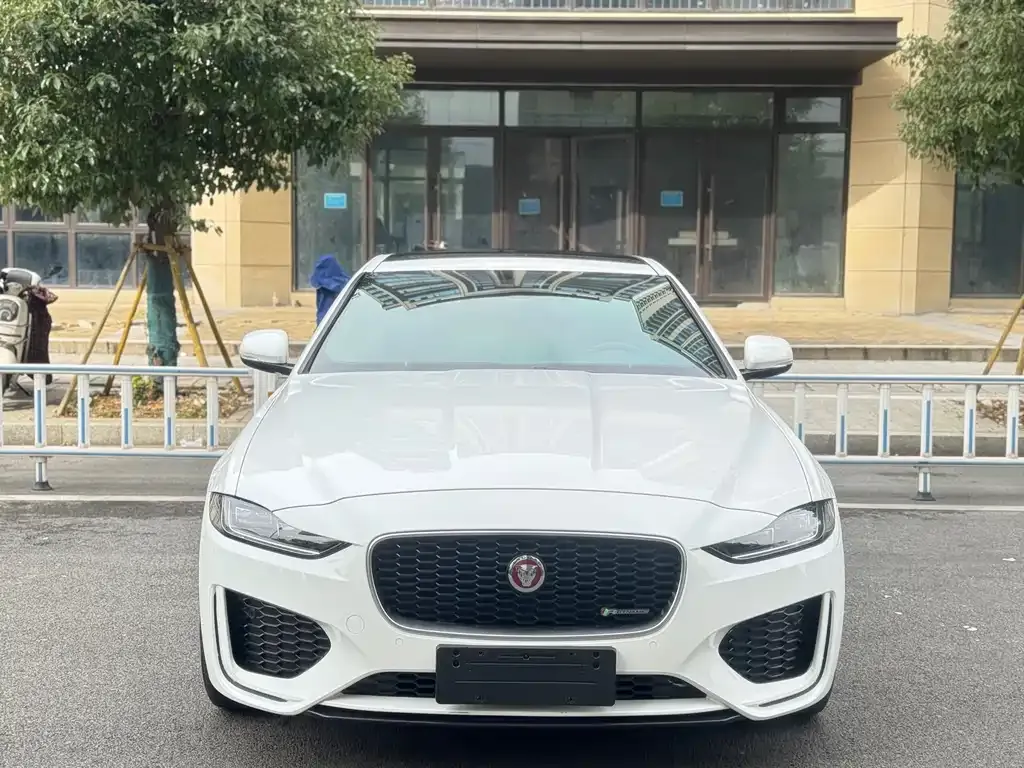 Jaguar XEL 2023 из CN, фото 6