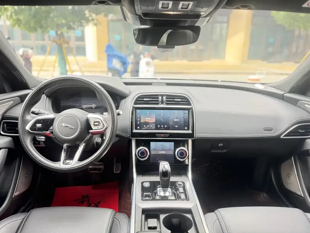 Jaguar XEL 2023 из CN, фото 5