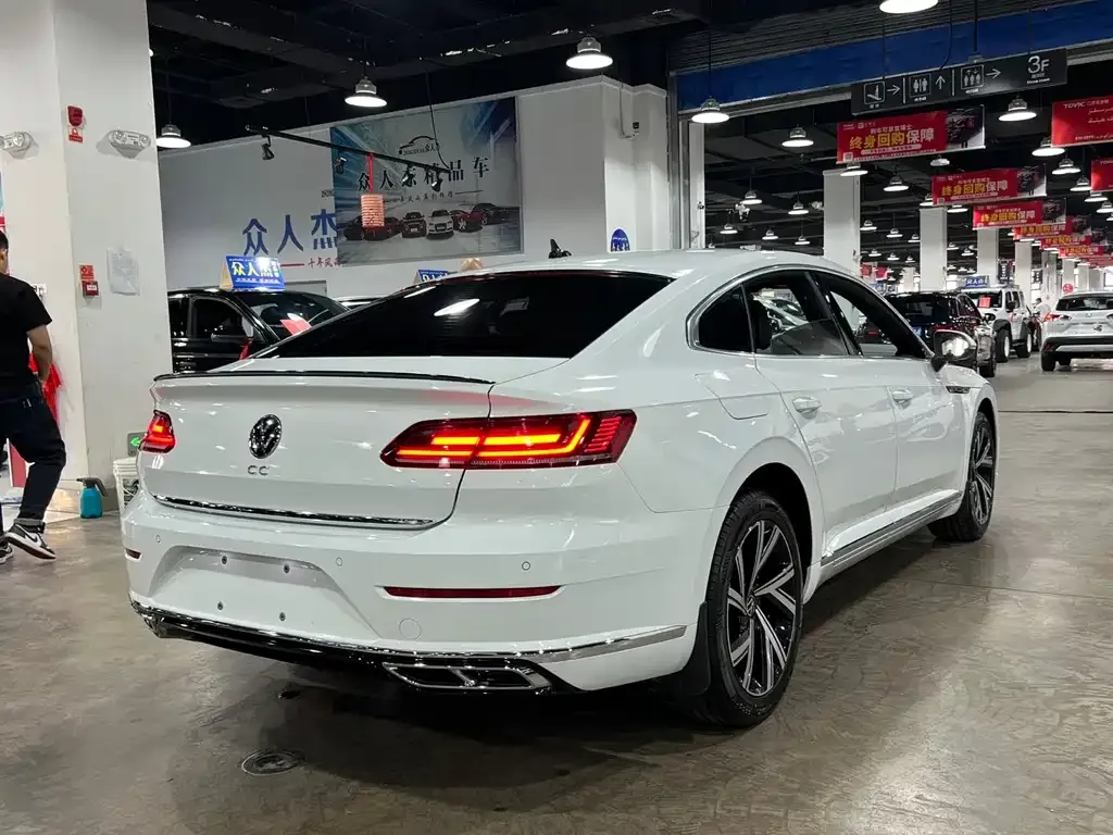 Volkswagen CC 2022 из CN, фото 9