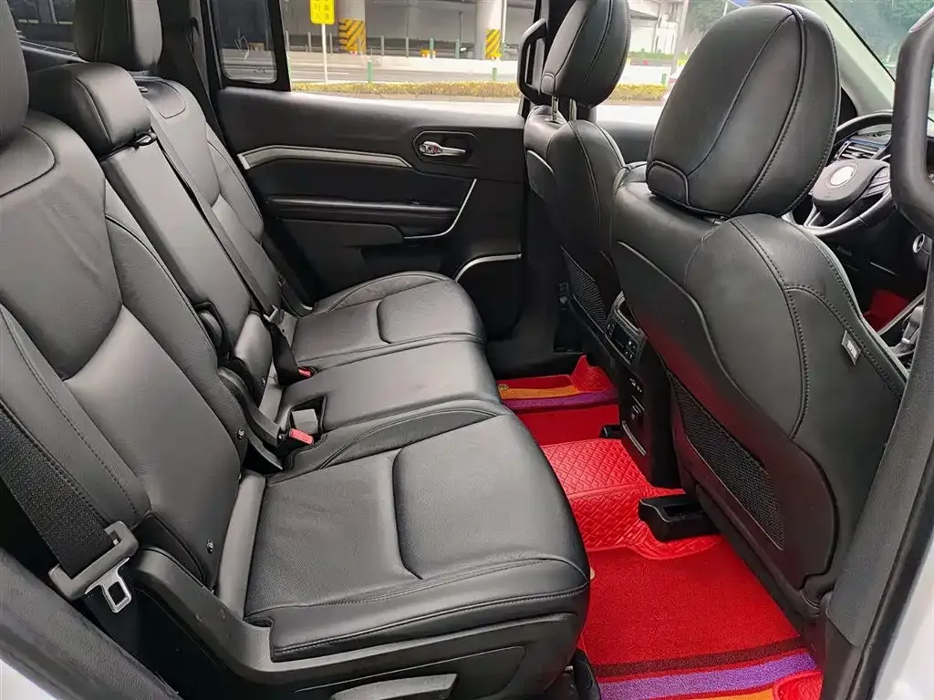 Jeep Grand Commander 2022 из CN, фото 10