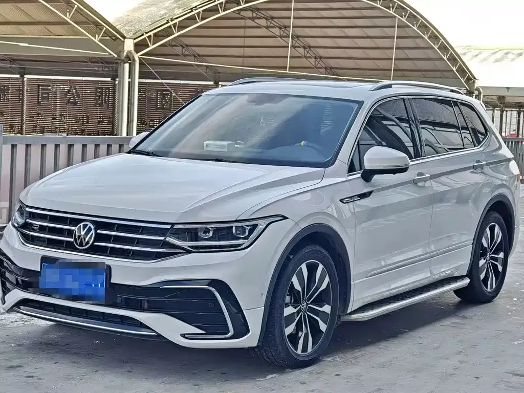 Volkswagen Tiguan L 2021 из CN, фото 1