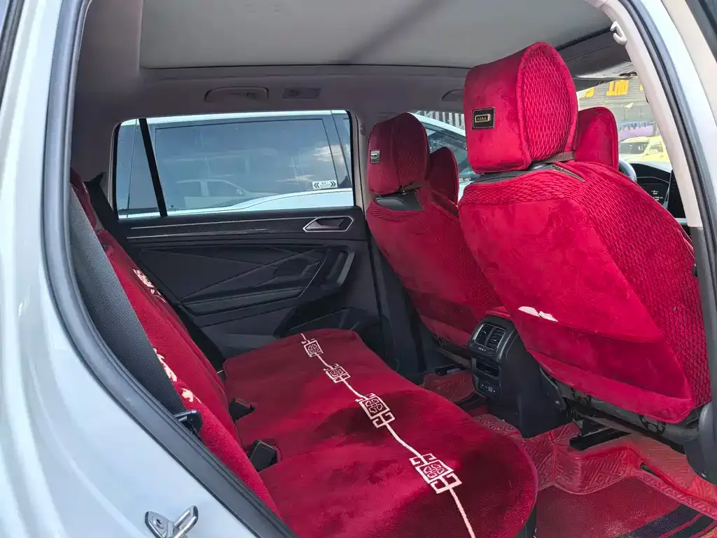 Volkswagen Tiguan L 2021 из CN, фото 8