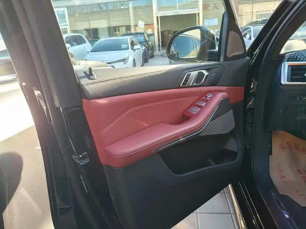 BMW X5 2024 из CN, фото 2