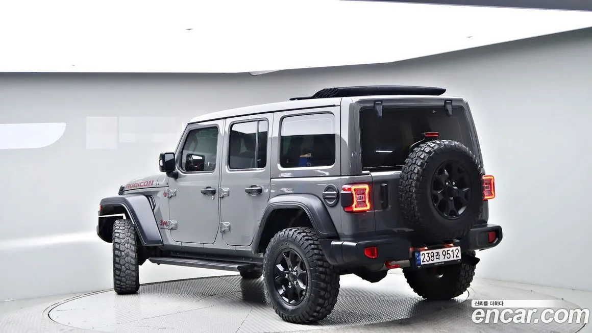 Jeep Wrangler 2023 из KR, фото 9