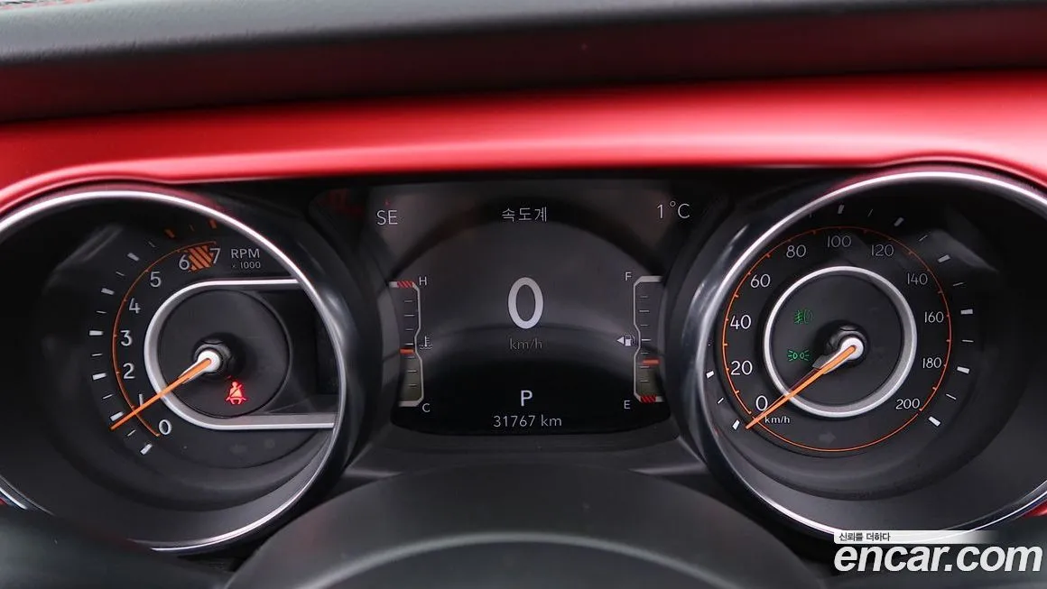 Jeep Wrangler 2023 из KR, фото 4