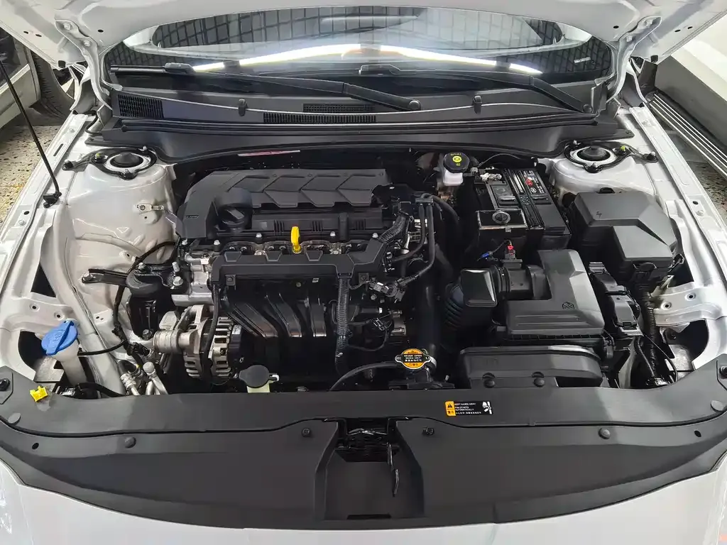 Hyundai Elantra 2023 из CN, фото 7