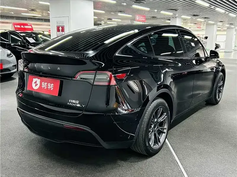 Tesla Model Y 2024 из CN, фото 9
