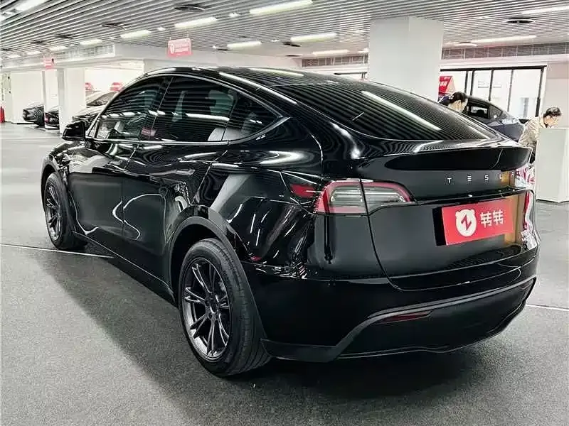 Tesla Model Y 2024 из CN, фото 8