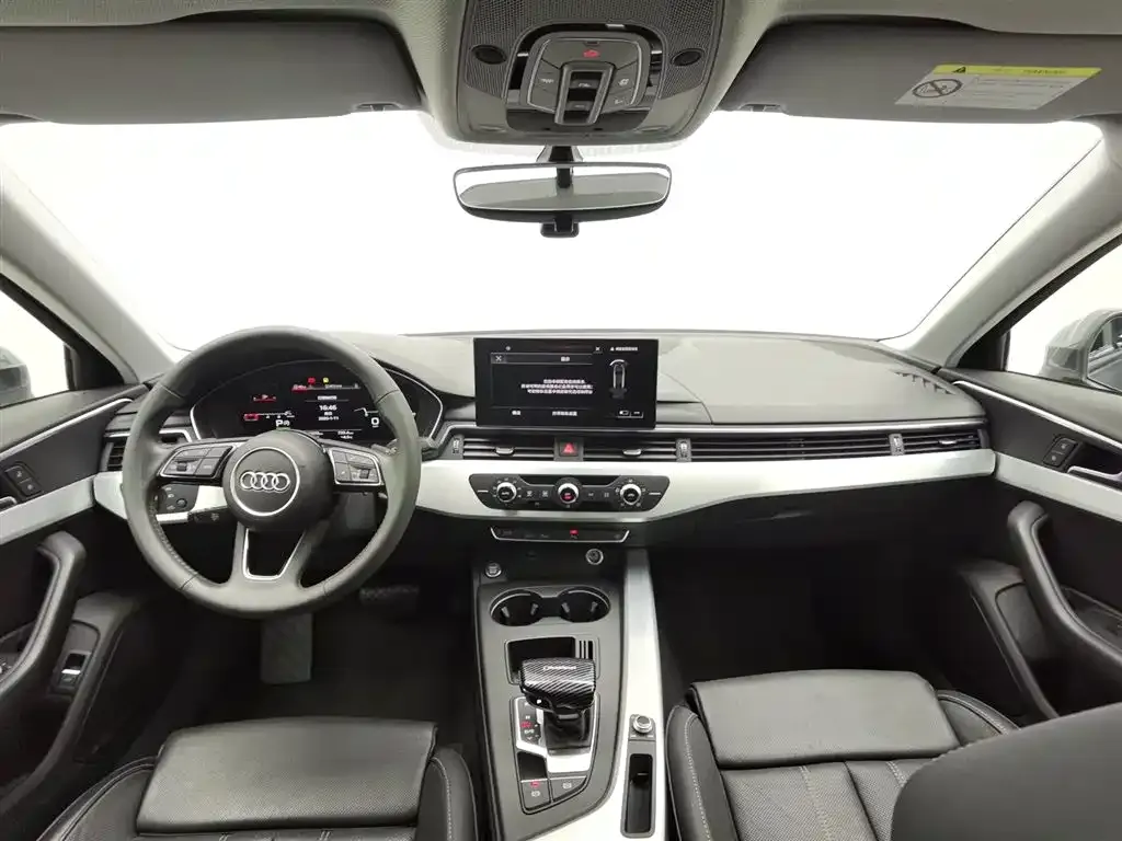 Audi A4L 2021 из CN, фото 10