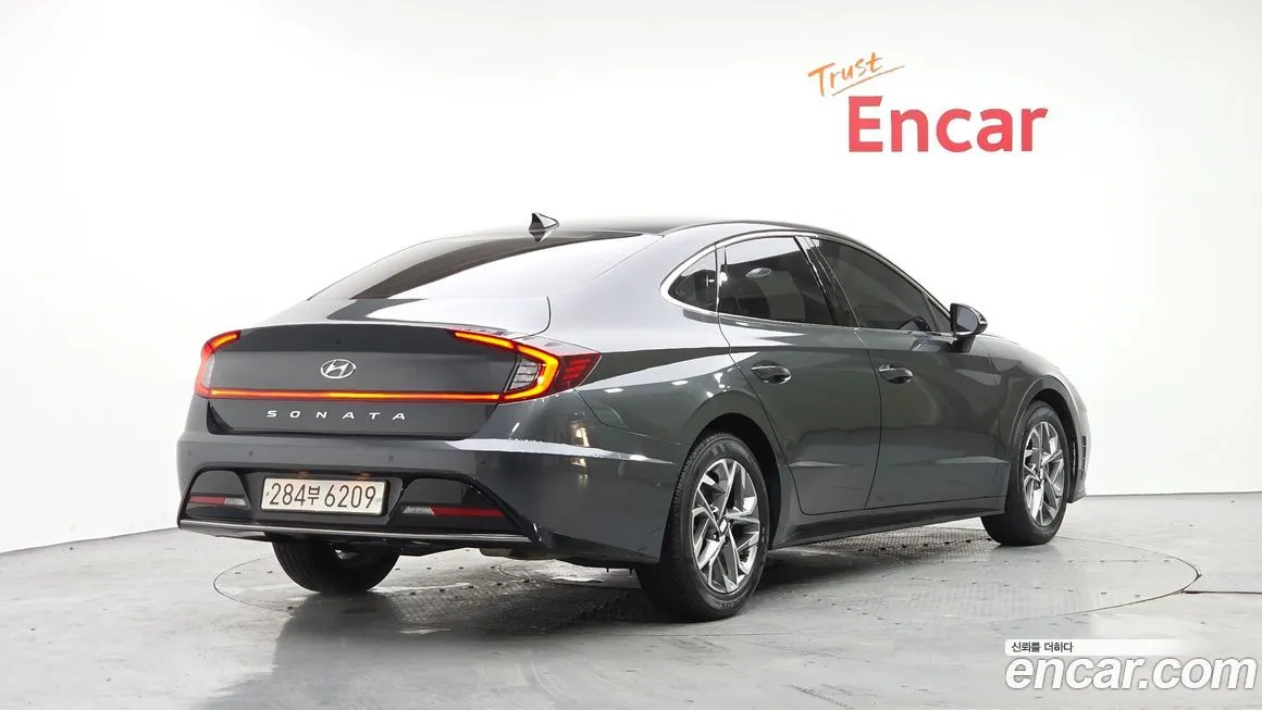 Hyundai Sonata 2022 из KR, фото 3
