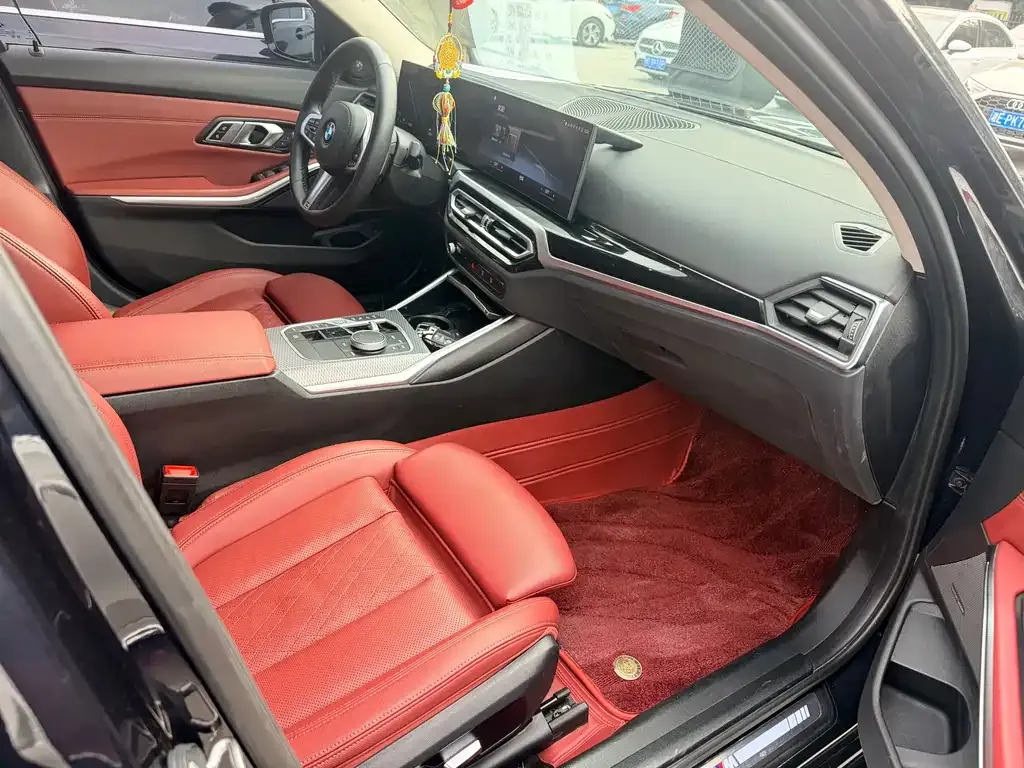 BMW 3 Series 2023 из CN, фото 6